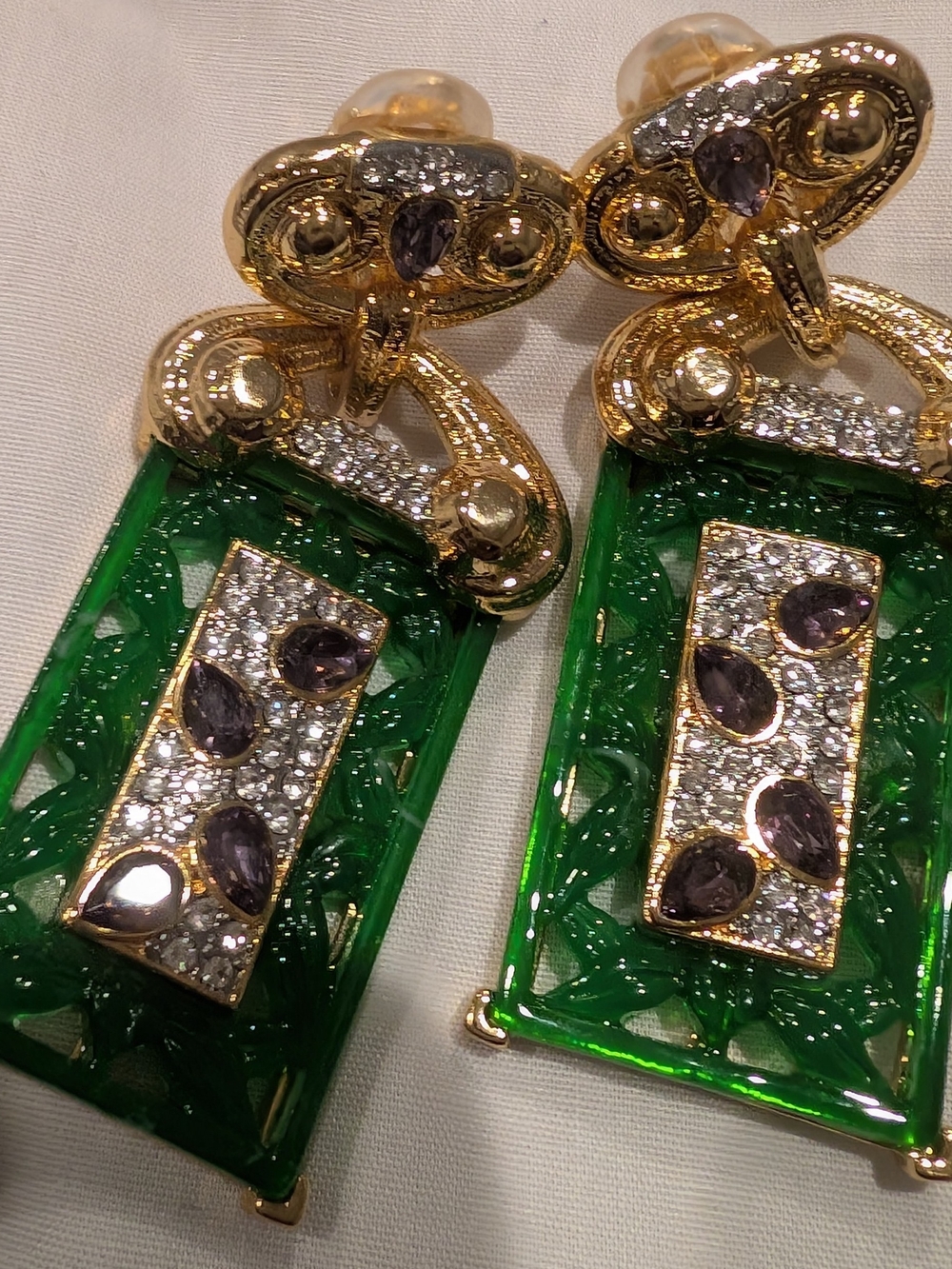 Catwalk Jon Gold-Tone Green Resin Drop Earrings with Purple Crystal Accents - Picture 5 of 7